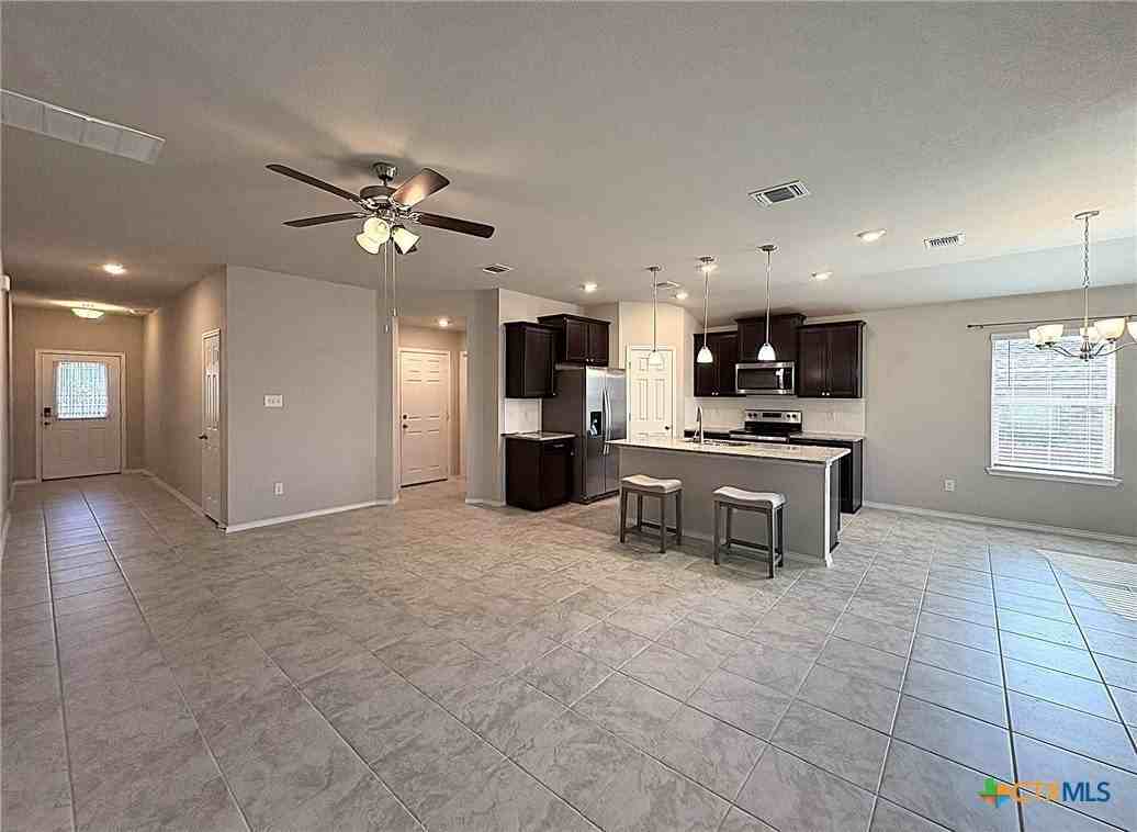 2418 Corradino St - Photo 4 of 21