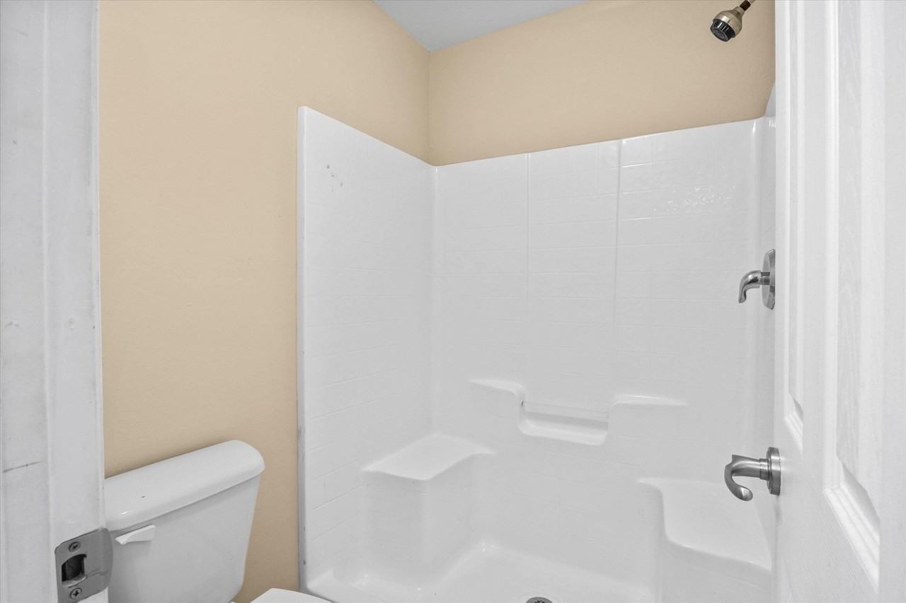 1320 Hendrix Road #605 - Photo 6 of 18