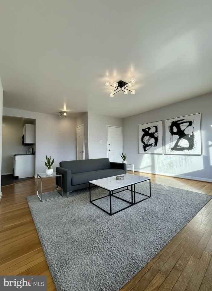 610 Longfellow St Nw Apt 404 #404 - Photo 5 of 6