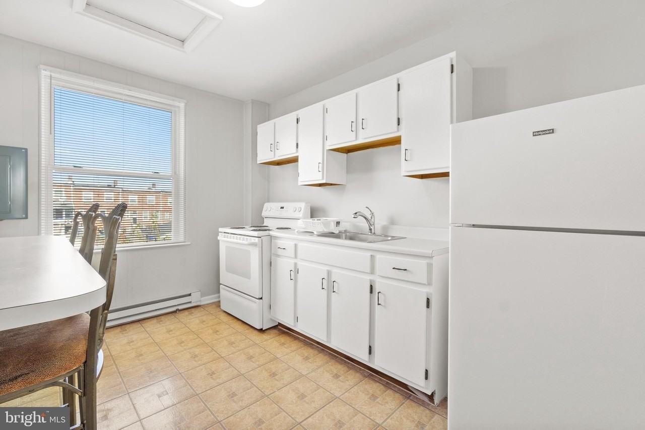 3572 Juneway Unit 2 #2 - Photo 5 of 21