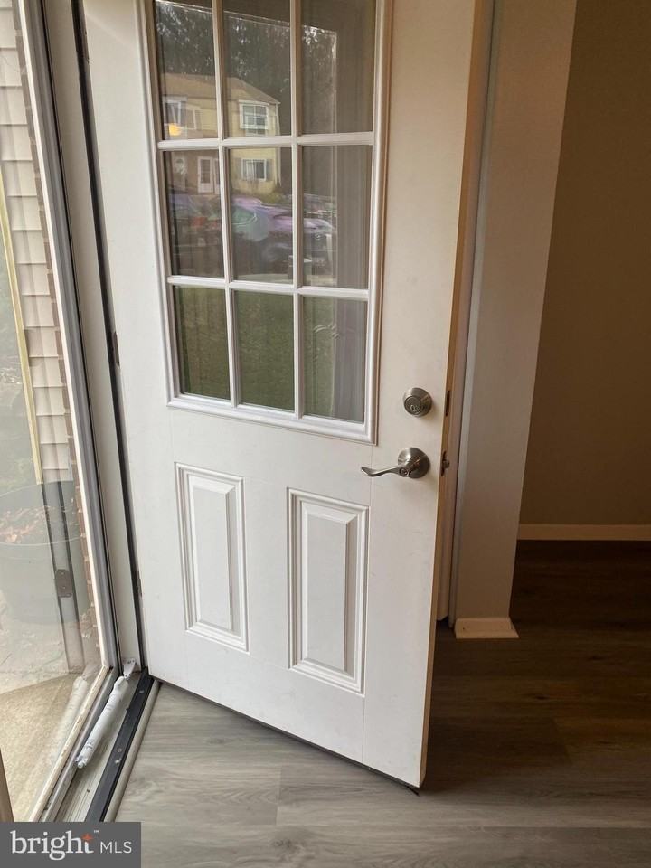 4313 White Oak Court #4313 - Photo 2 of 22