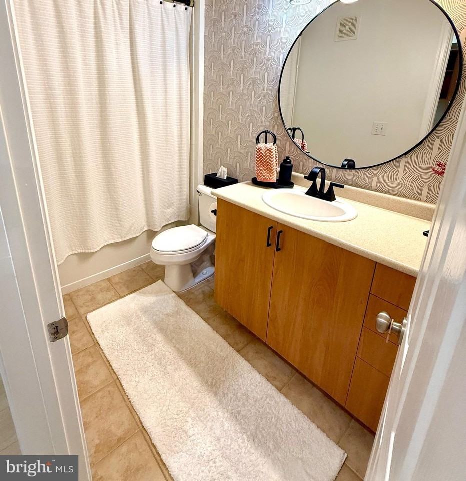 19623 Galway Bay Circle #401 - Photo 6 of 11