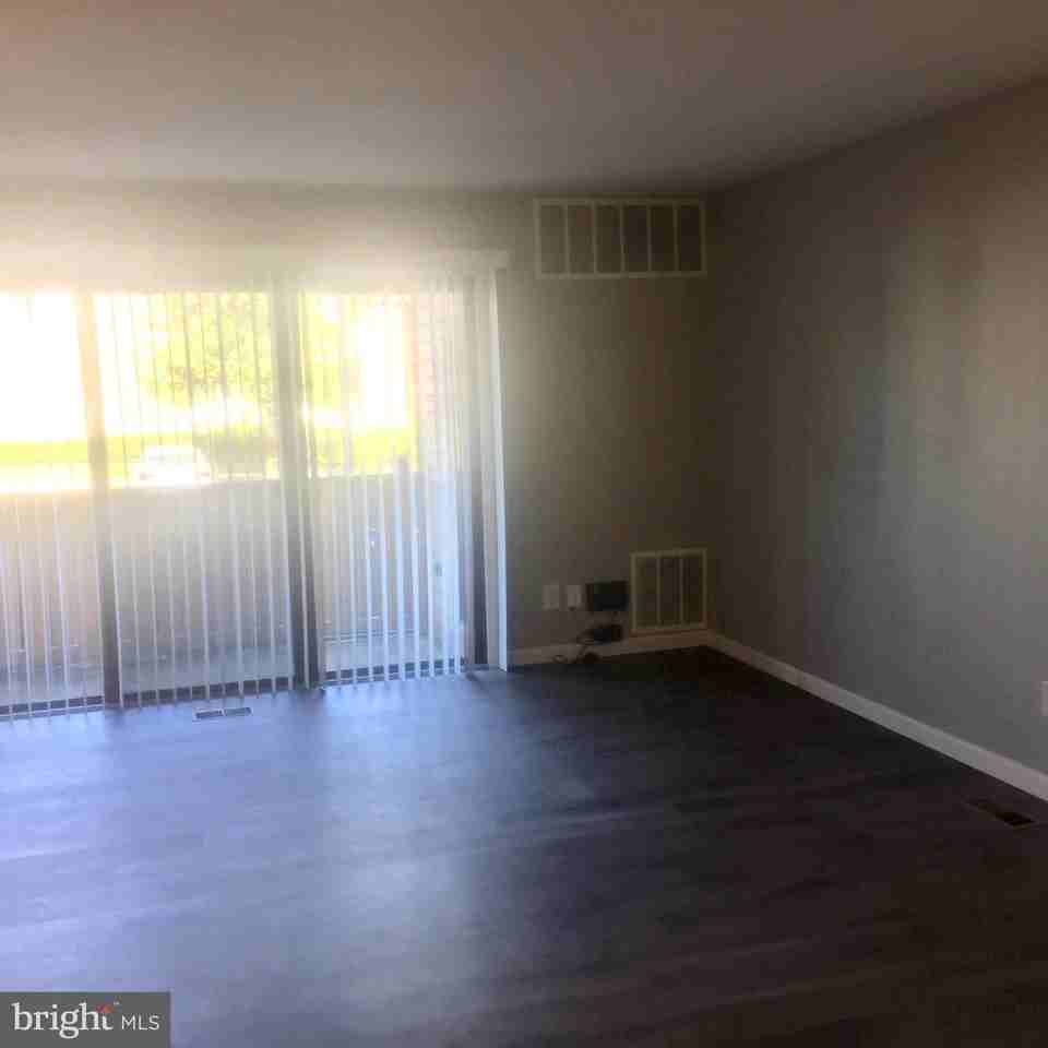 1609 Woodhollow Drive - Photo 6 of 22