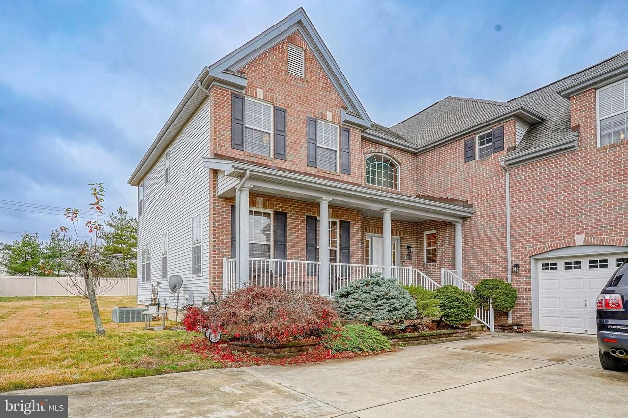 142 White Cedar Dr - Photo 2 of 46