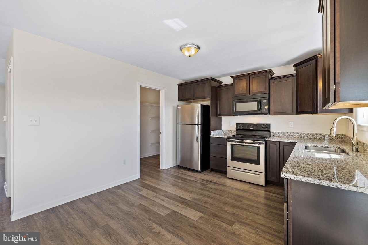 0h Wayne Street #1-07 - Photo 6 of 26