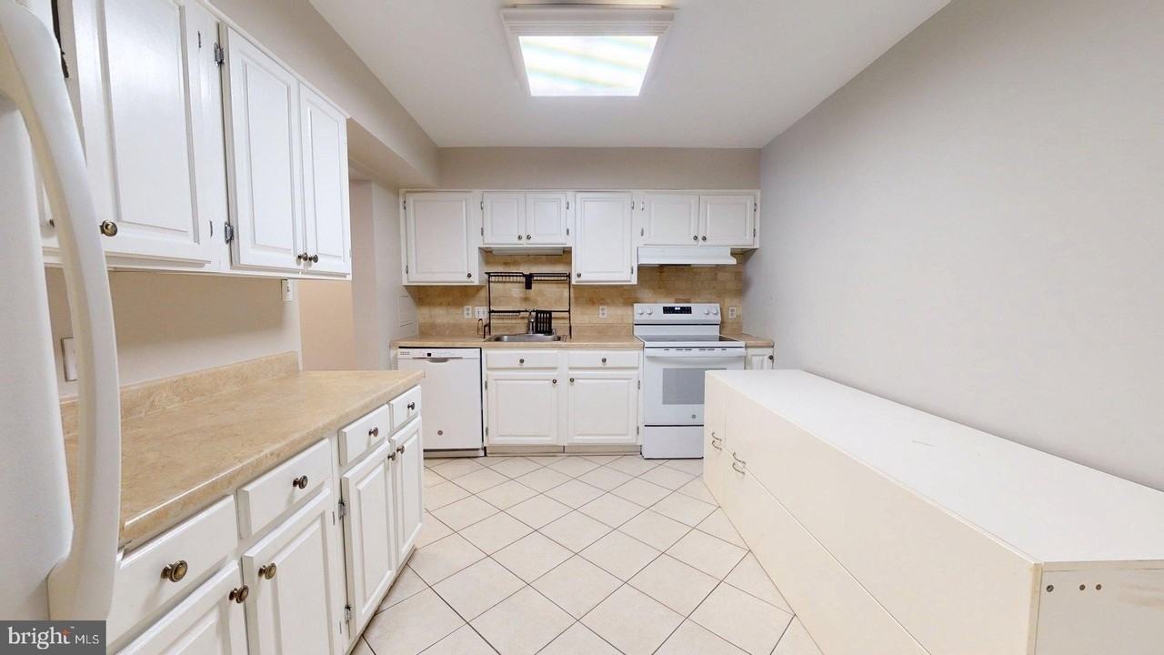 951 S Rolfe St Unit 1 #1 - Photo 6 of 18