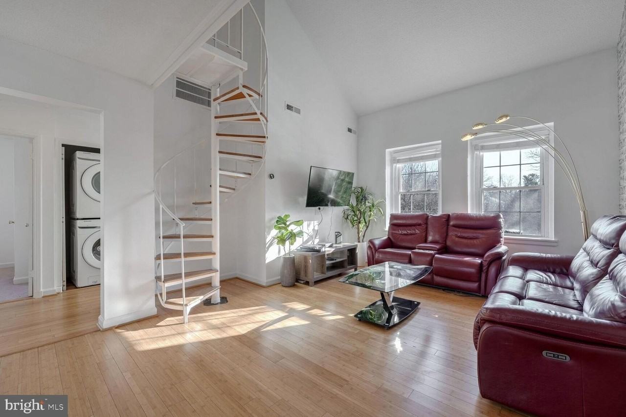 2950 South Columbus Street #C2 - Photo 2 of 16