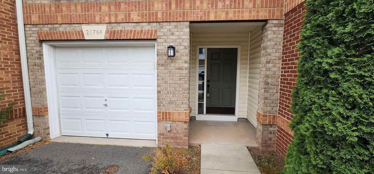 21764 Harroun Terrace - Photo 3 of 25