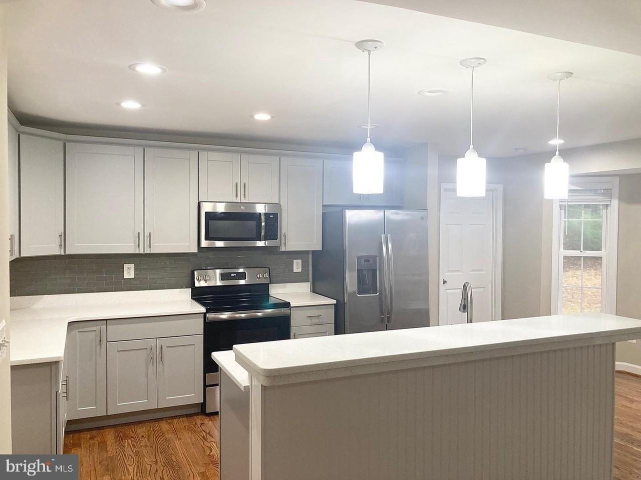 3002 Lakeview Pkwy - Photo 6 of 18