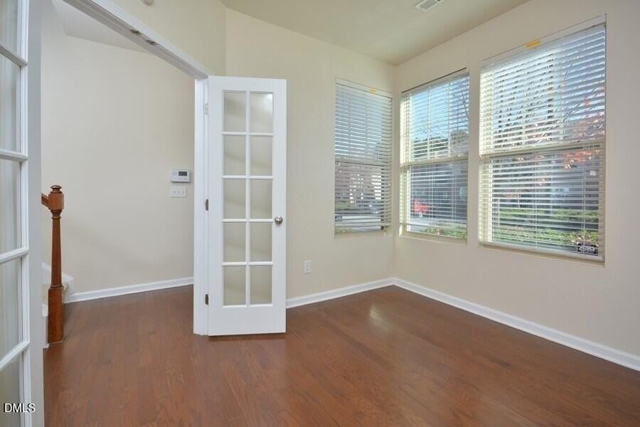 42 Pocono Dr - Photo 5 of 34