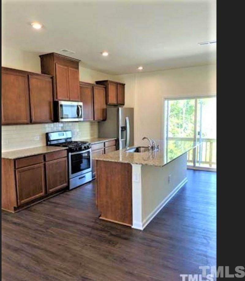 4121 Mahal Avenue - Photo 5 of 33