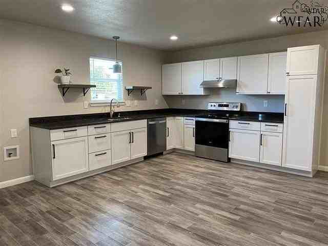 1014 Bishop Rd - Photo 7 of 18