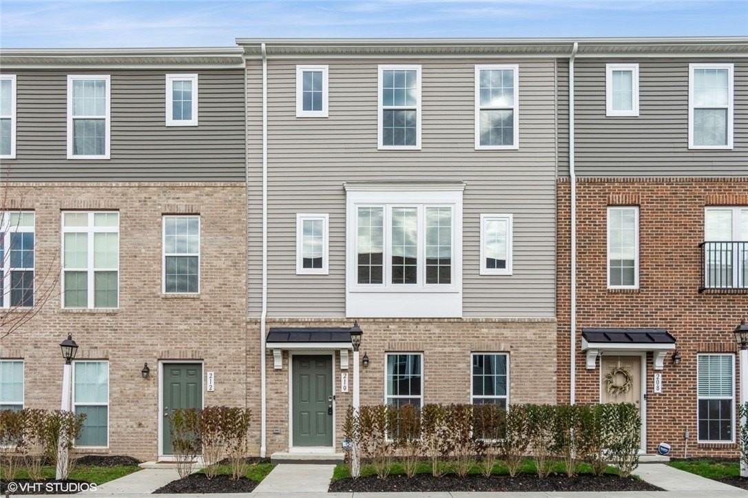 210 Gress Rd - Photo 3 of 38