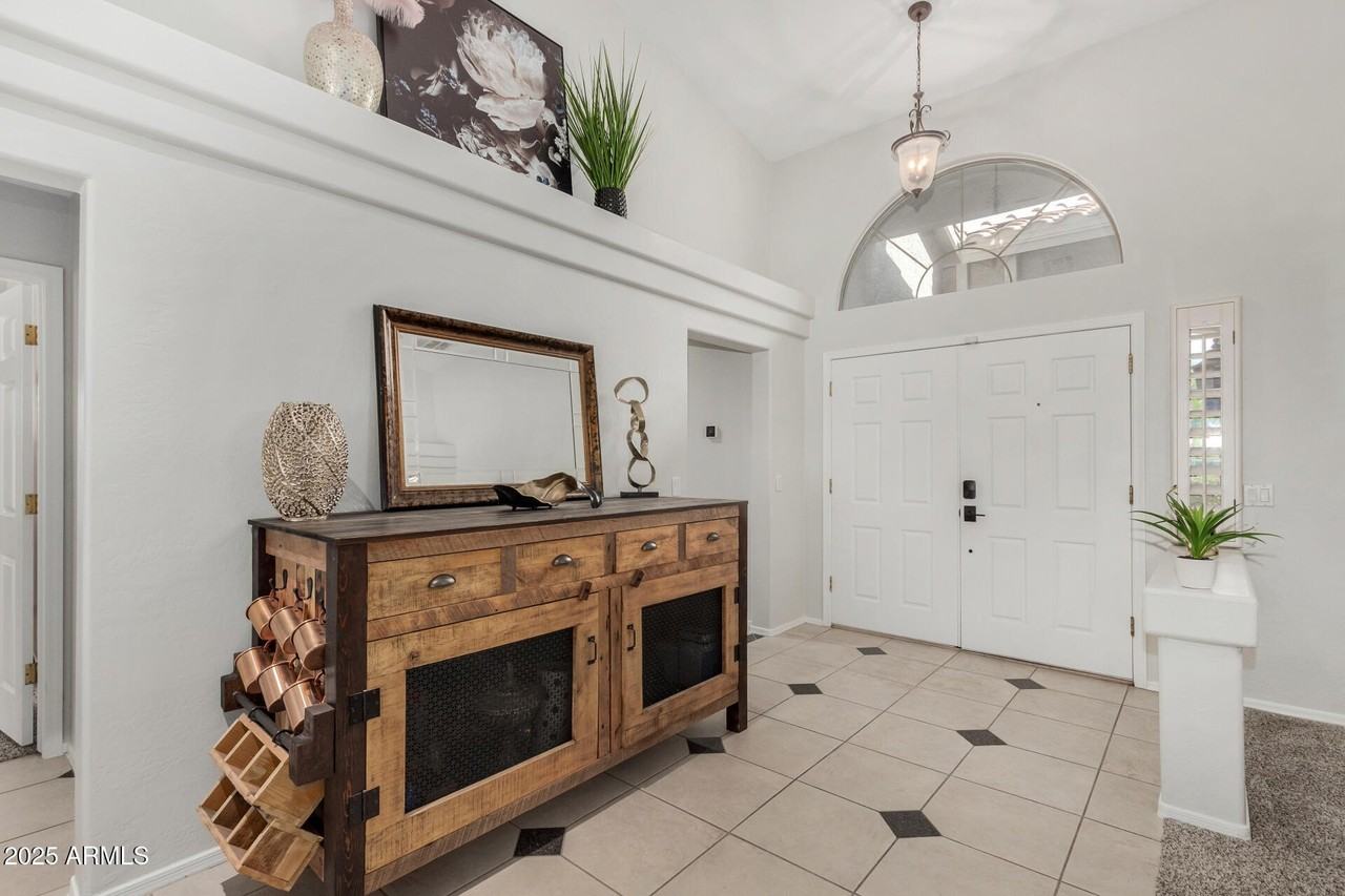 4550 East Bent Tree Drive - Photo 6 of 50