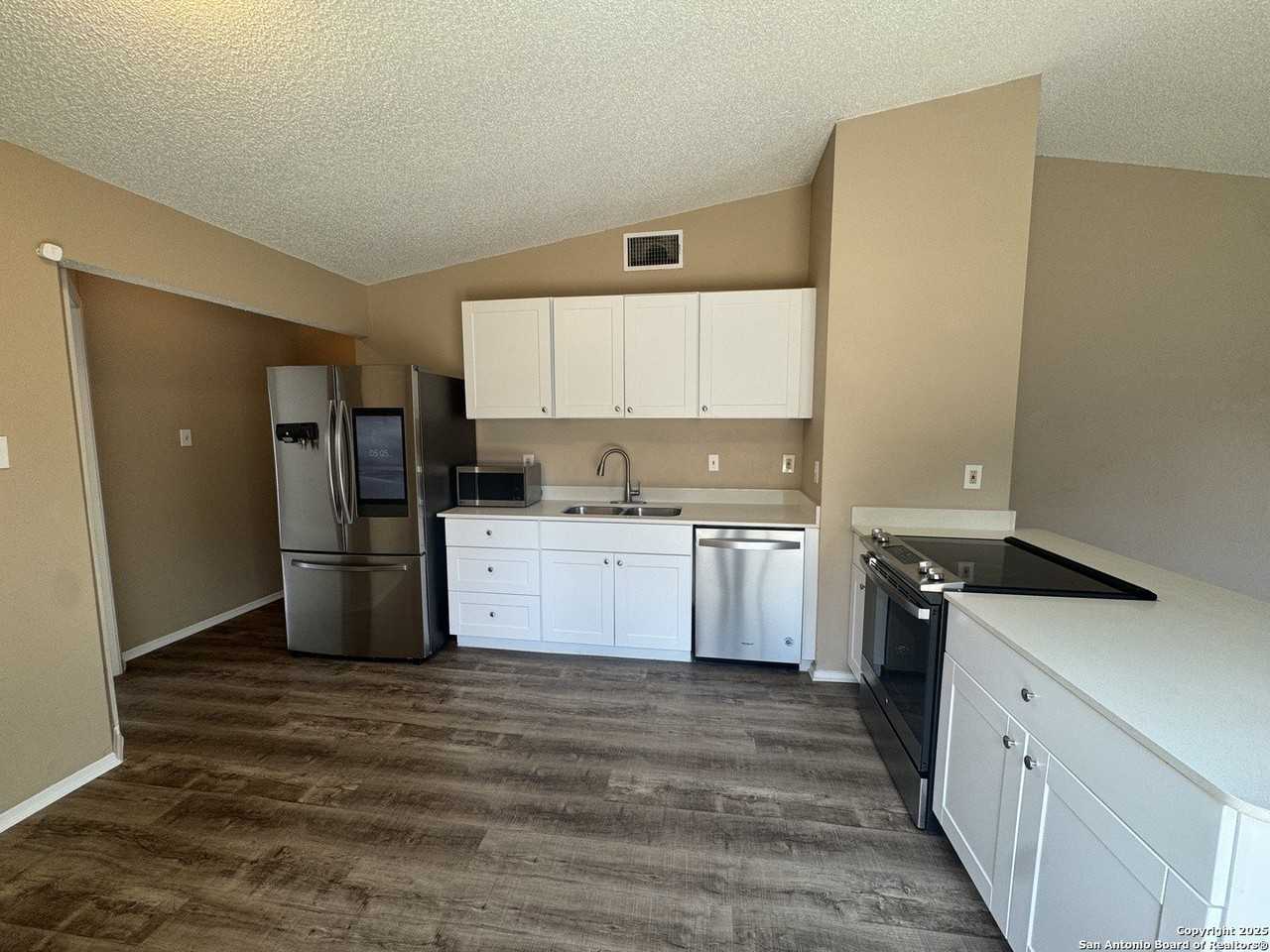 6203 Valley Knight - Photo 6 of 22