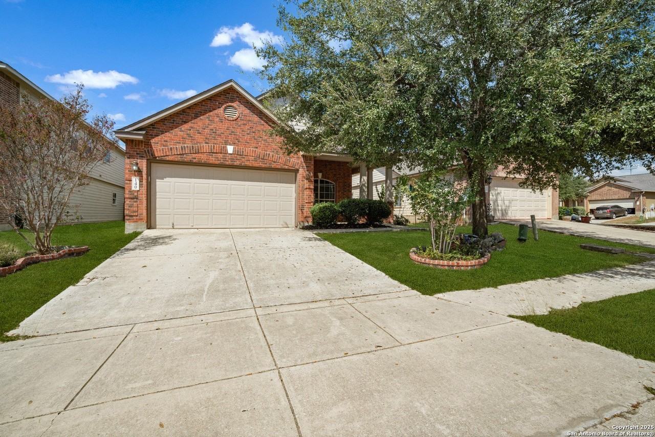 140 140 Clapboard - Photo 2 of 28