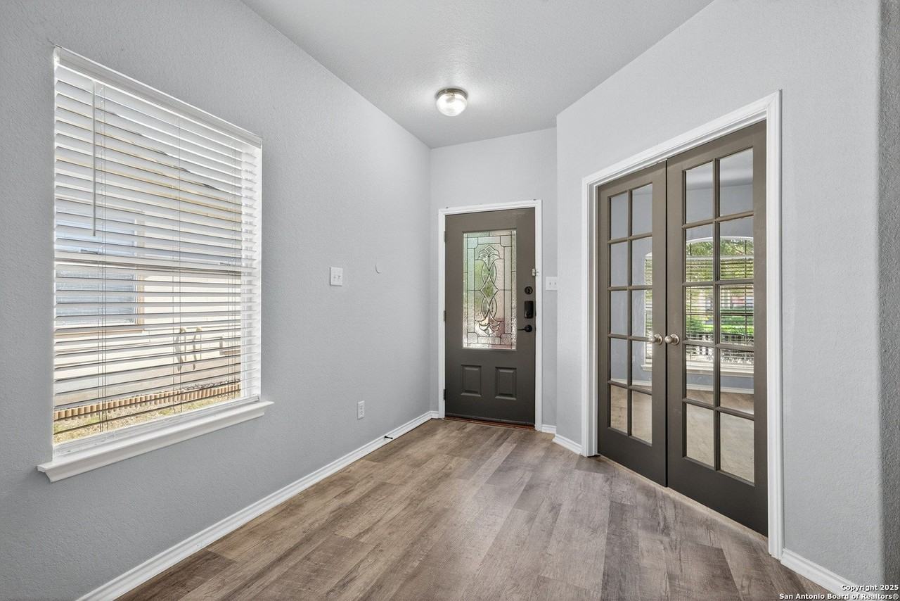 140 140 Clapboard - Photo 5 of 28