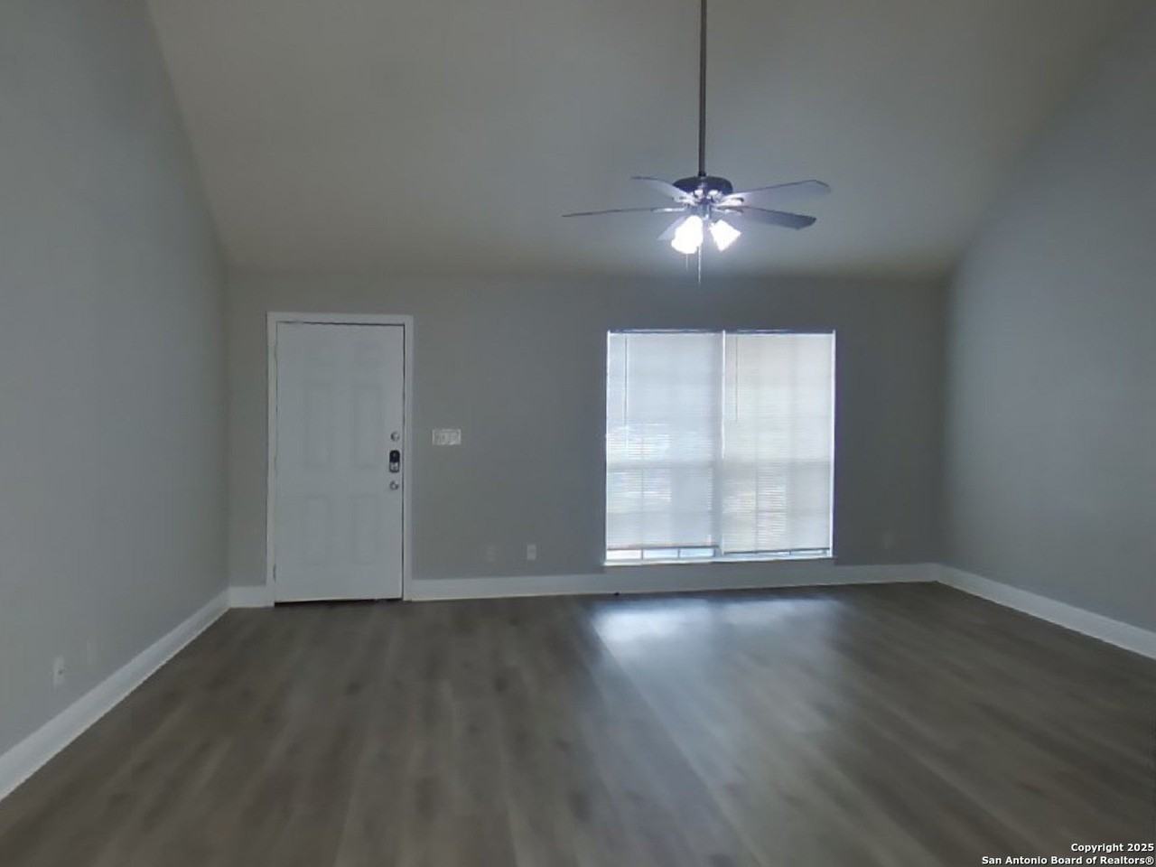 8907 Slumber Lane - Photo 4 of 15