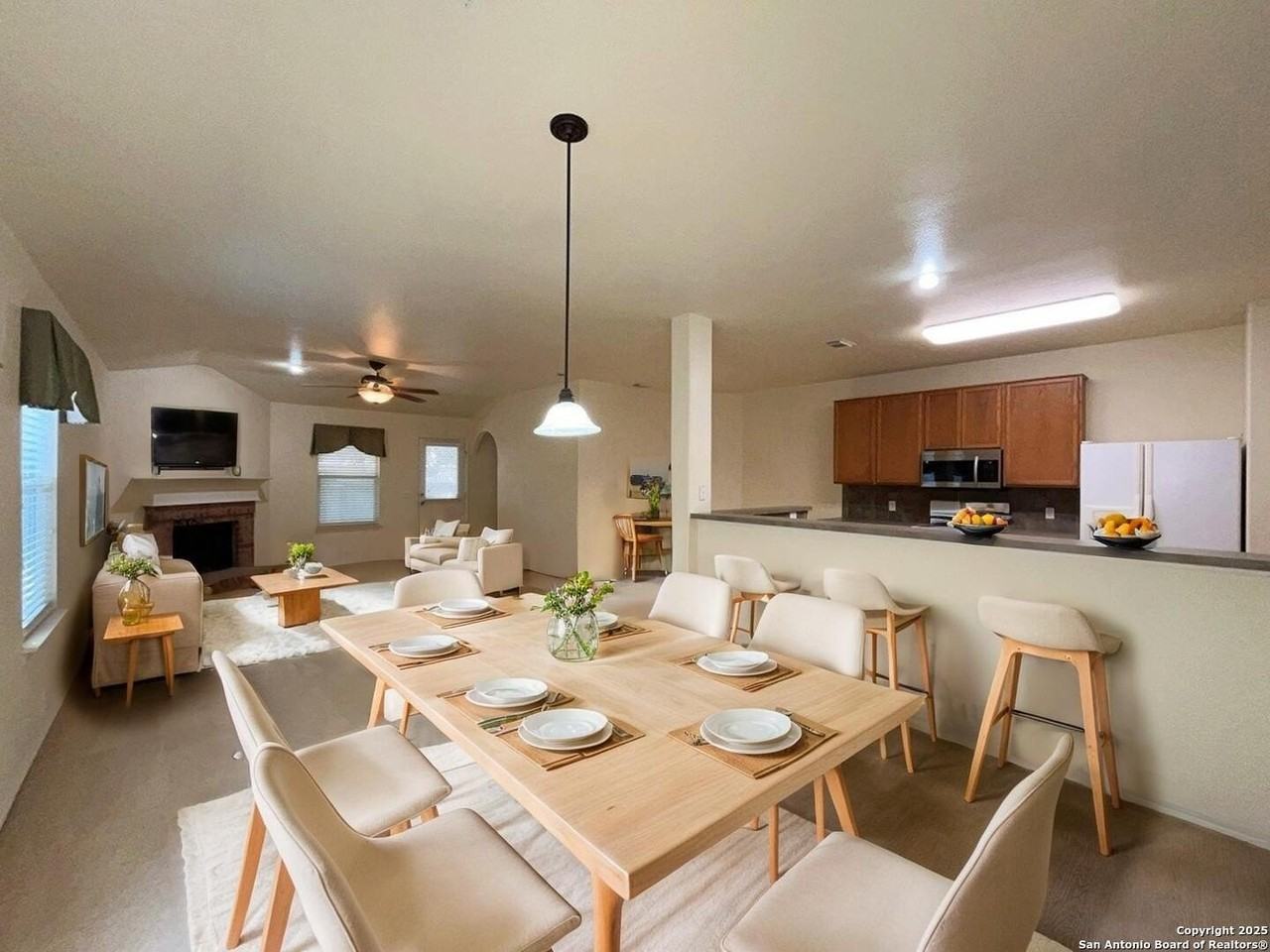 3922 Canyon Pkwy - Photo 4 of 40