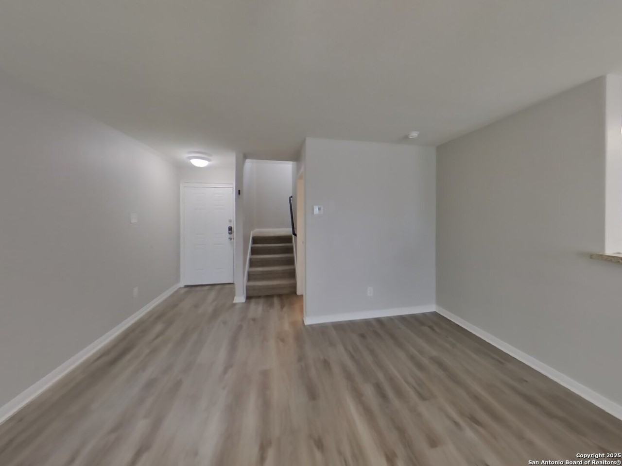 3807 3807 Southton - Photo 2 of 17