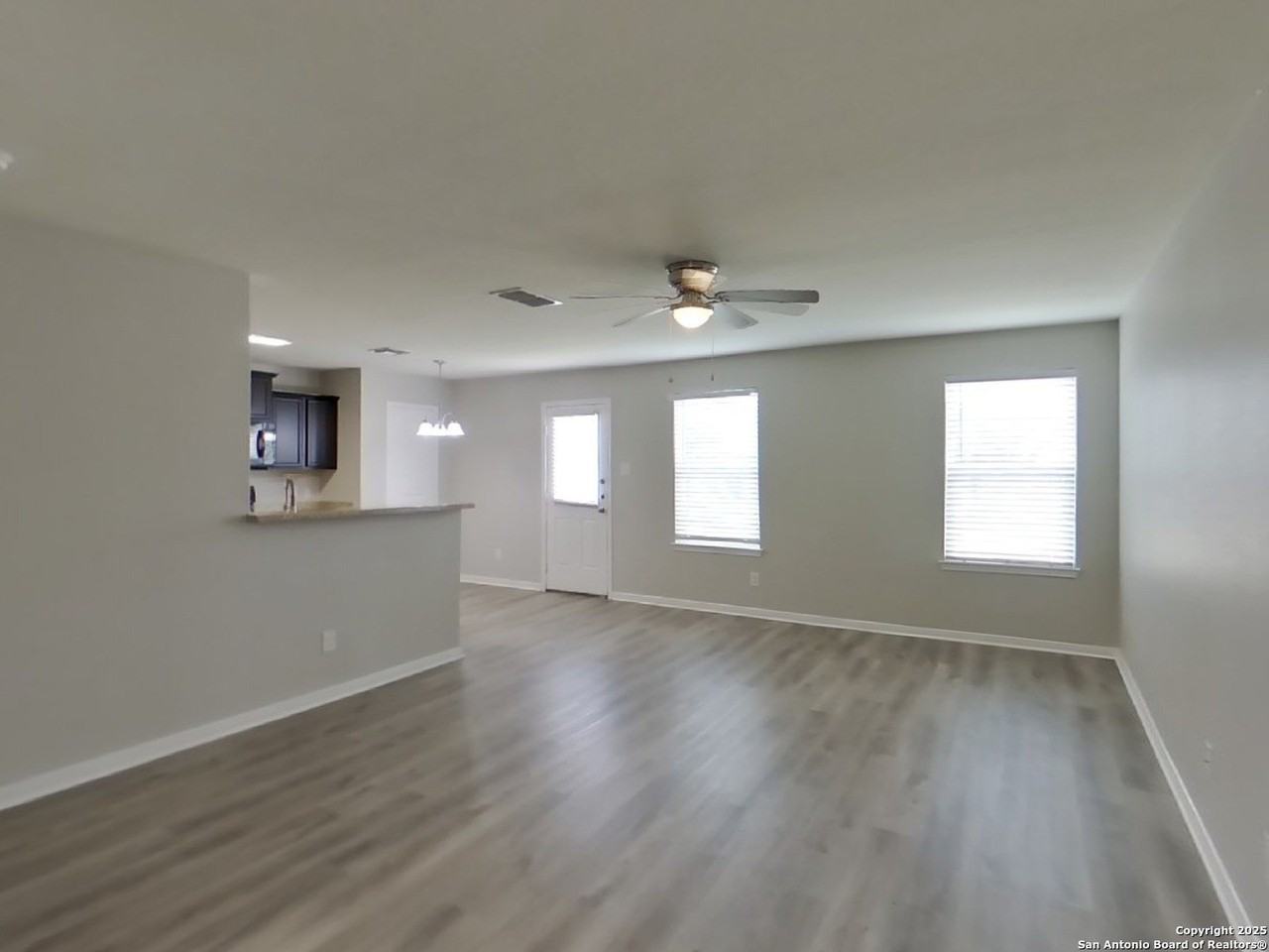 3807 3807 Southton - Photo 3 of 17