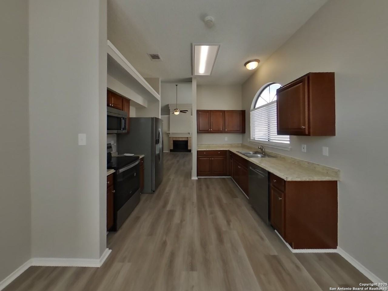 10223 Canton Fld - Photo 4 of 25