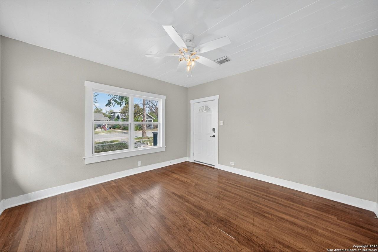 514 Hammond Avenue - Photo 6 of 26