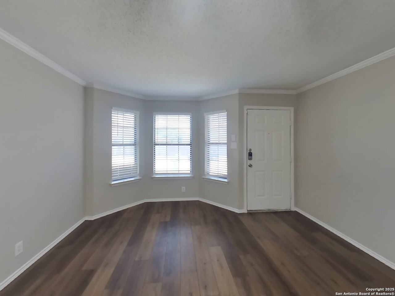 9918 Autumn Arch - Photo 2 of 18