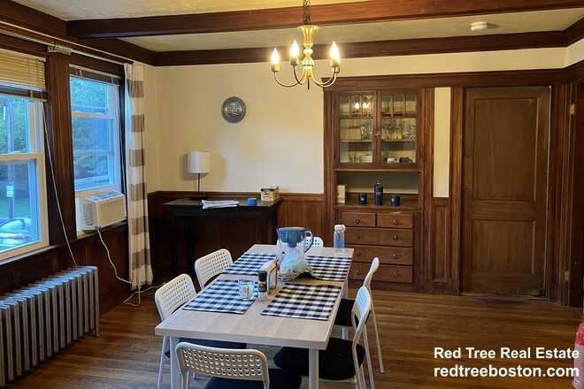 12 Lake St - Photo 2 of 10