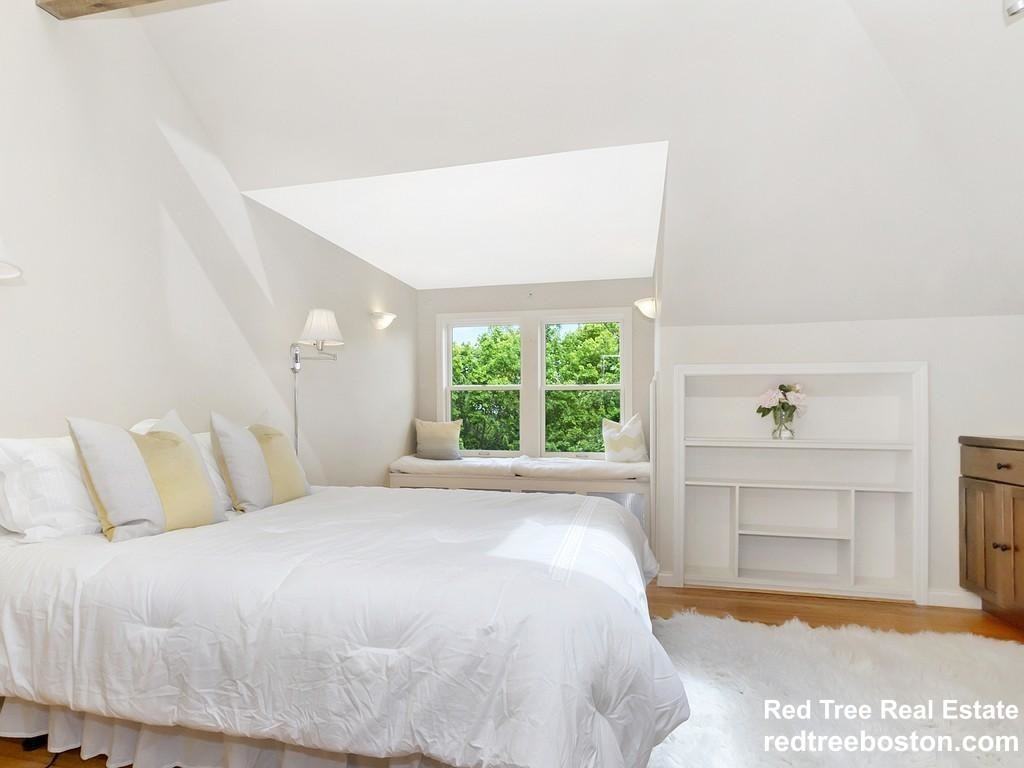 68 Algonquin Rd - Photo 3 of 9