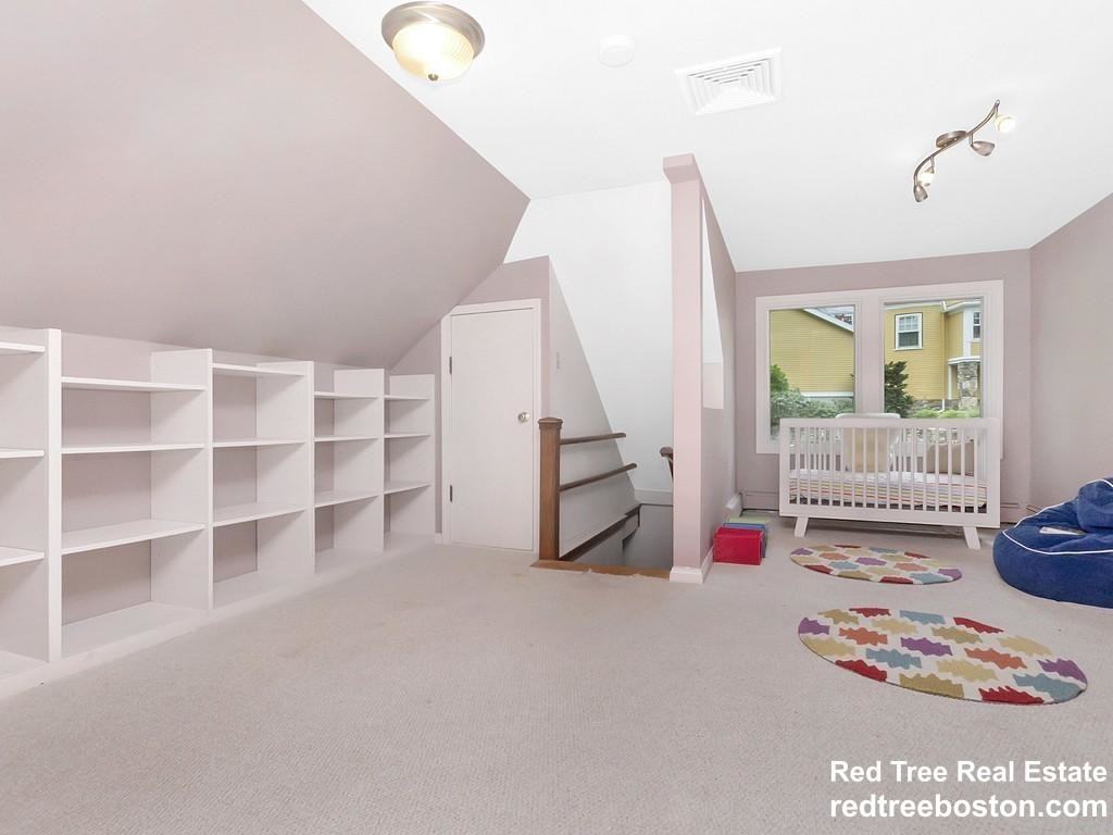 68 Algonquin Rd - Photo 4 of 9