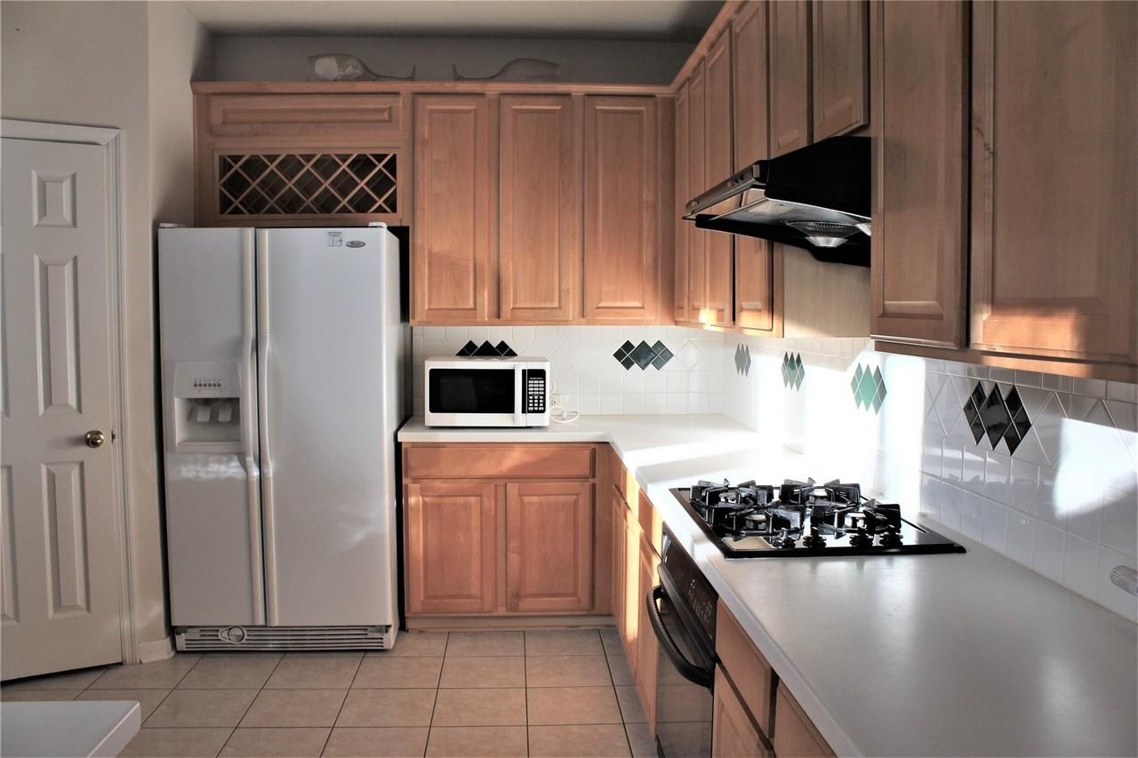 71 North Brooksedge Circle - Photo 7 of 39