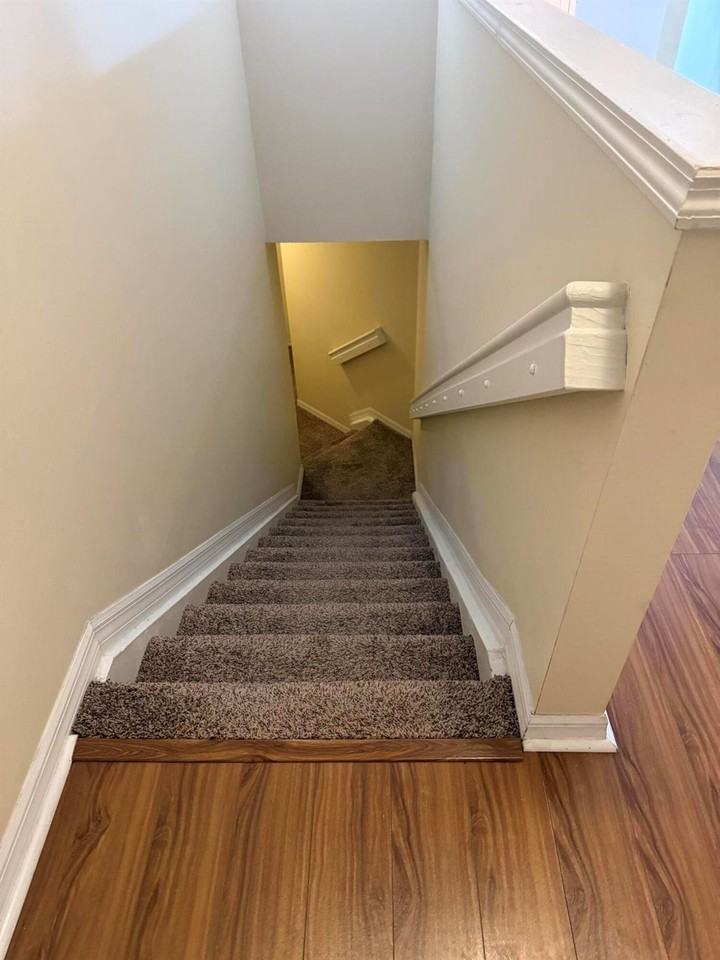 1100 Crestwood Court South - Photo 6 of 8