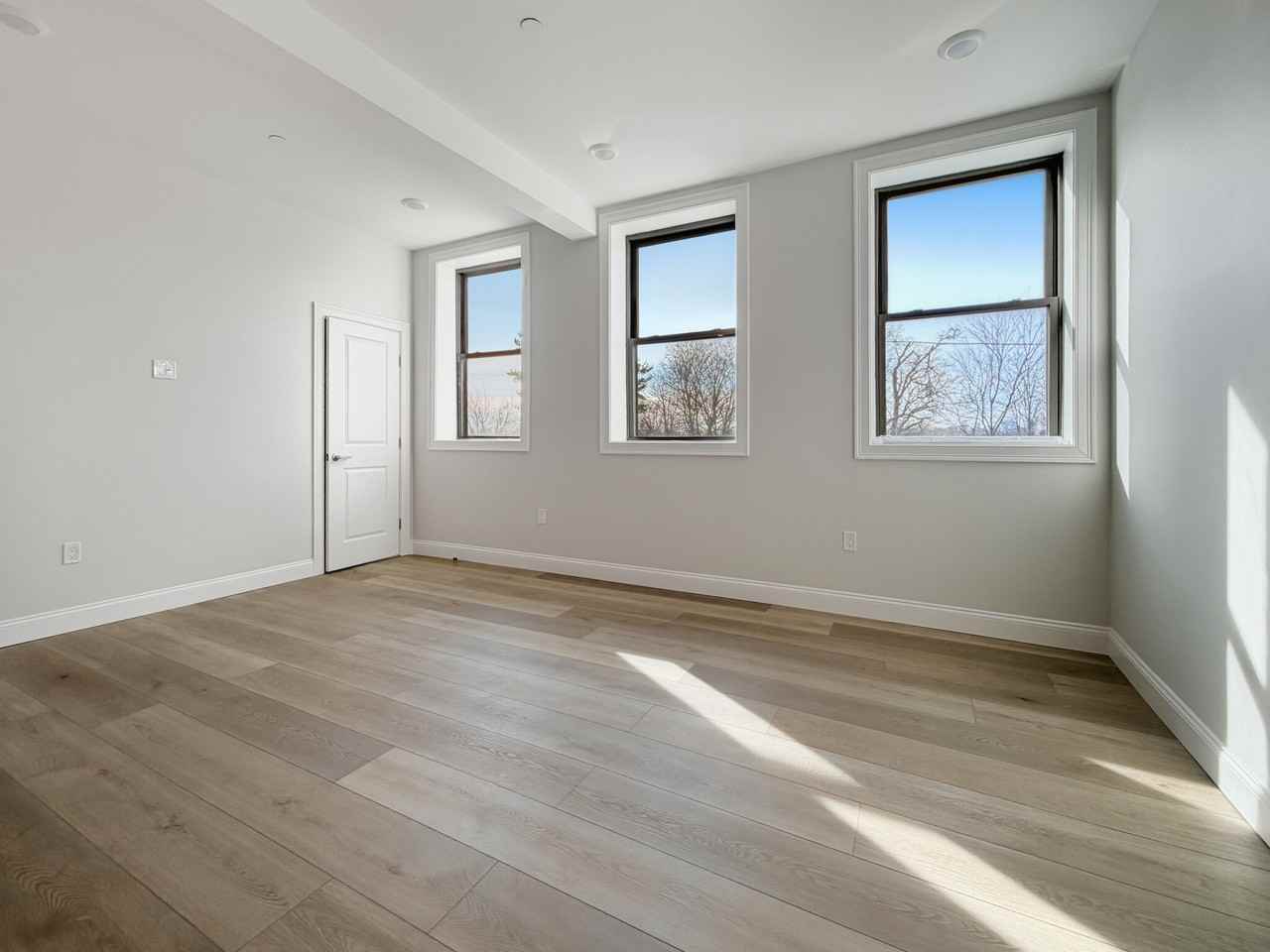 226 Winthrop Street #204 - Photo 6 of 7