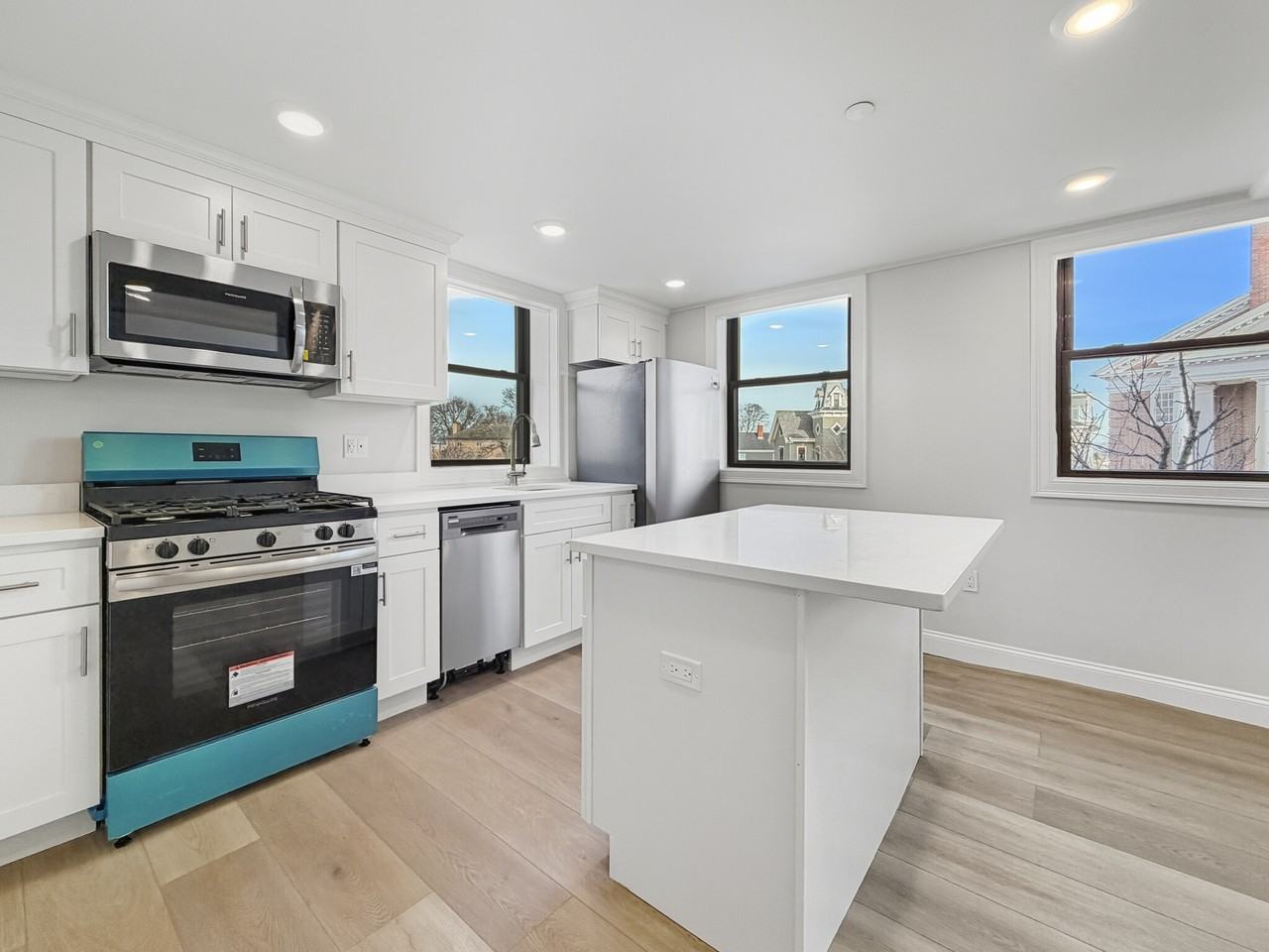 226 Winthrop Street #207 - Photo 3 of 11