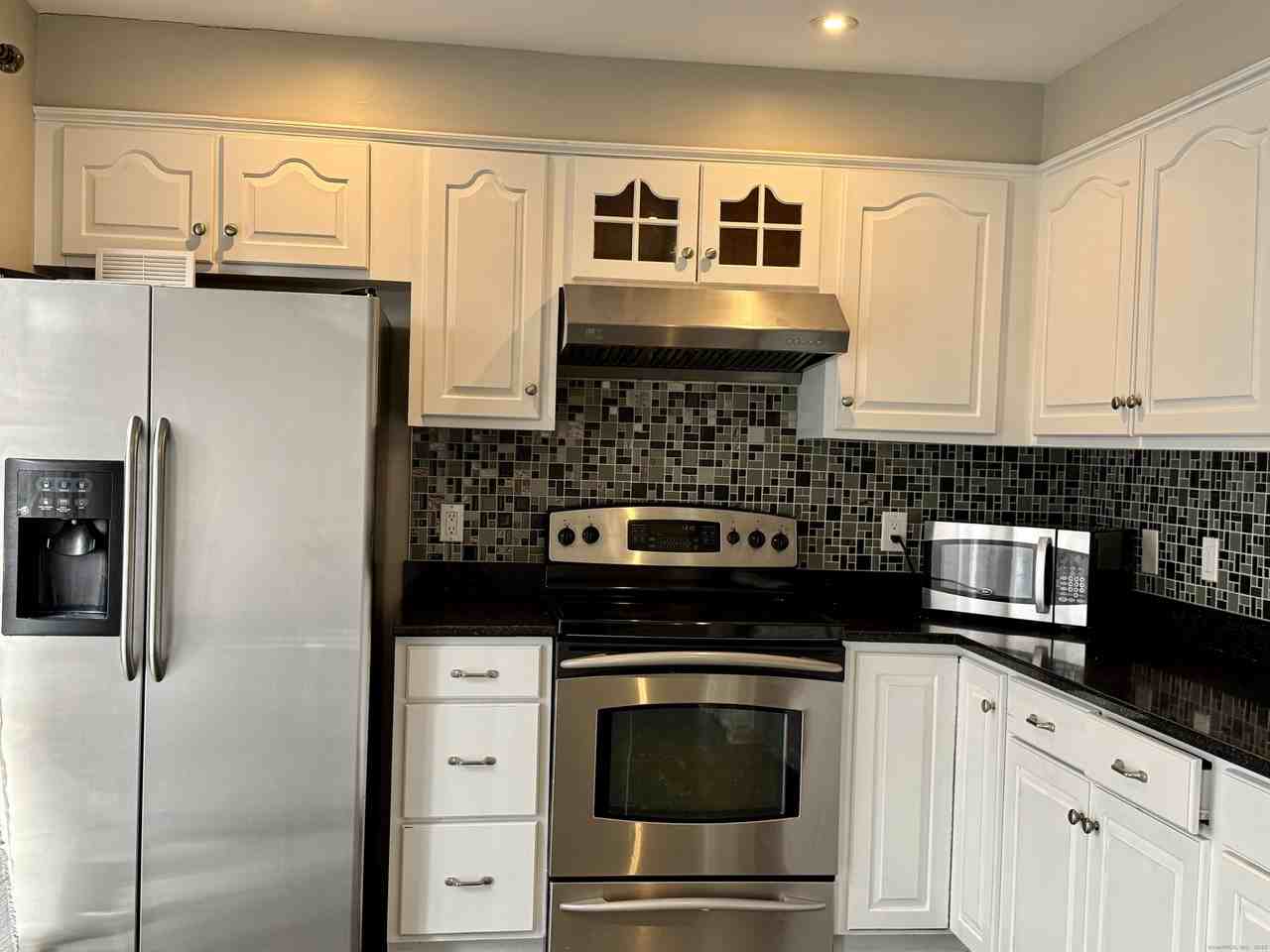 1900 Summer Street ##15 - Photo 2 of 32