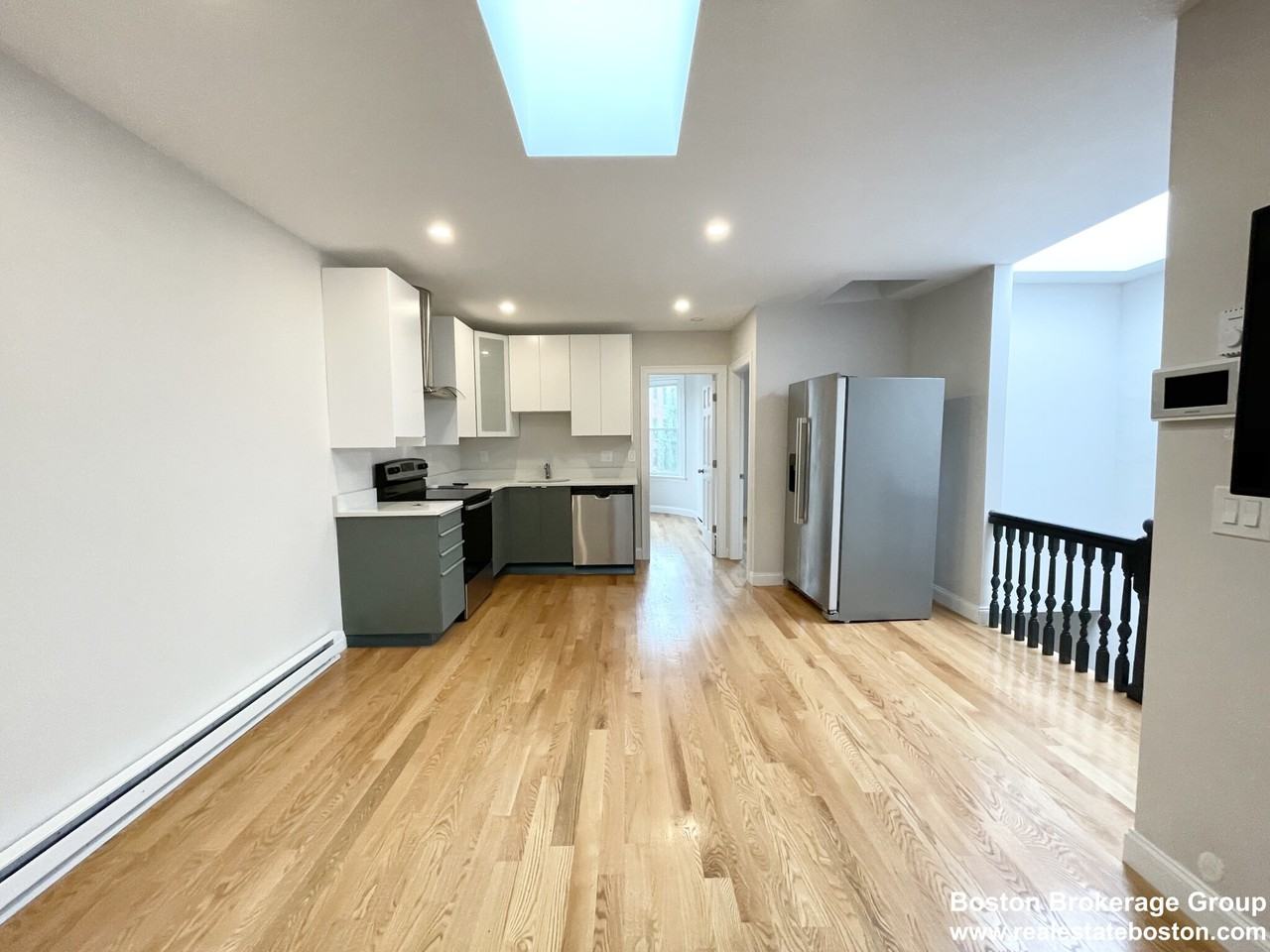 10 Warwick St #3 - Photo 3 of 13