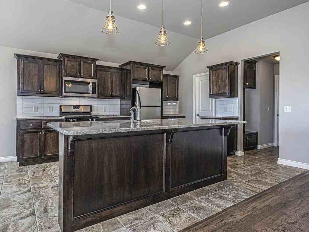 2328 Nw 191st Ct - Photo 5 of 32