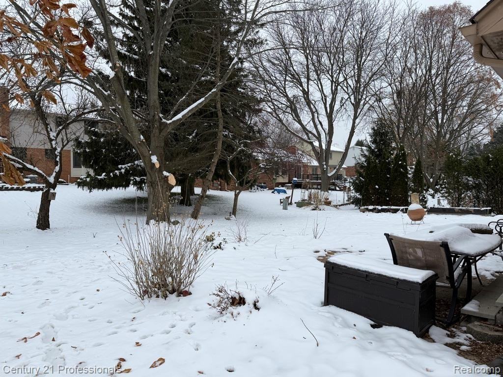 2132 Winchester Road - Photo 4 of 28