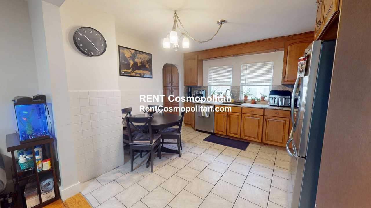 35 Willis Ave #1 - Photo 2 of 10