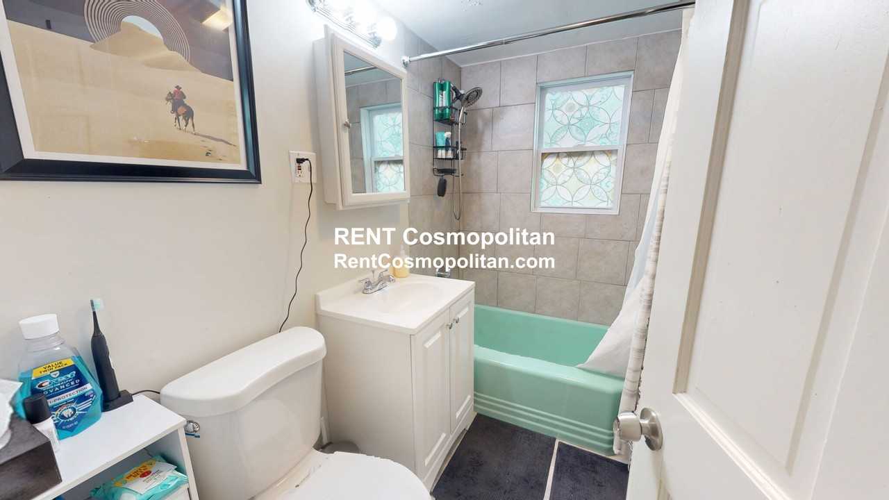 35 Willis Ave #1 - Photo 7 of 10