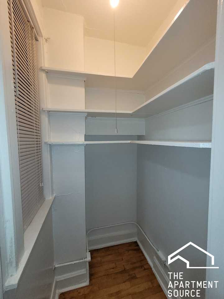 1804 W Farwell Ave #2D - Photo 7 of 12