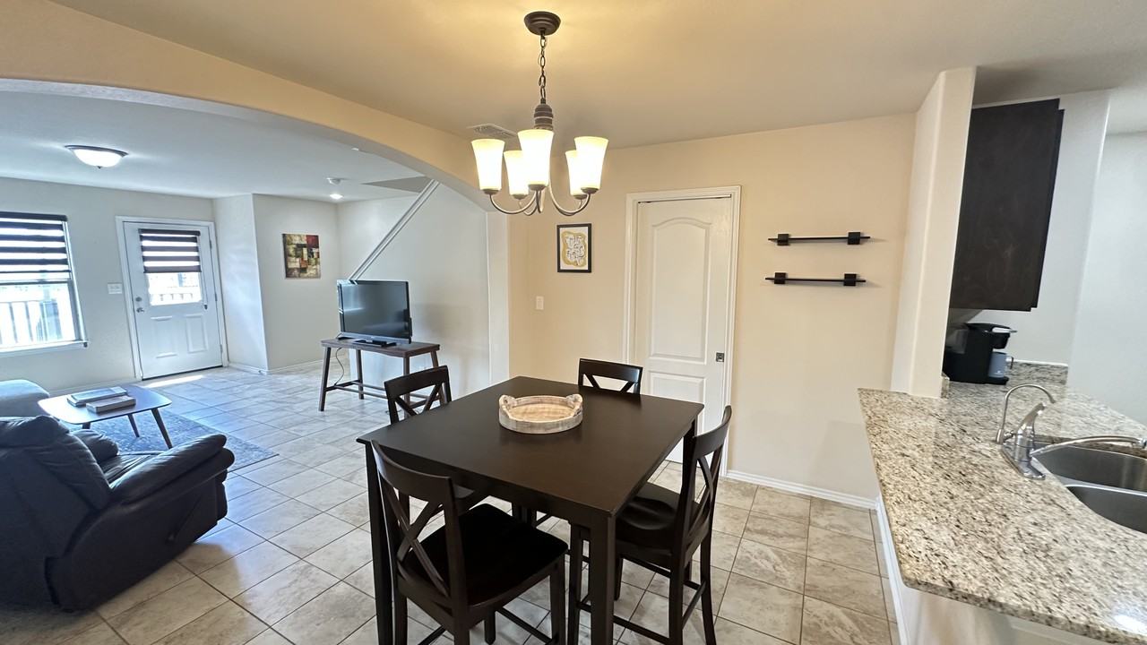 5609 Montevista Drive - Photo 6 of 16