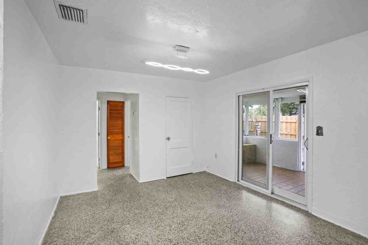 1416 Southwest 27th Street - Photo 7 of 50