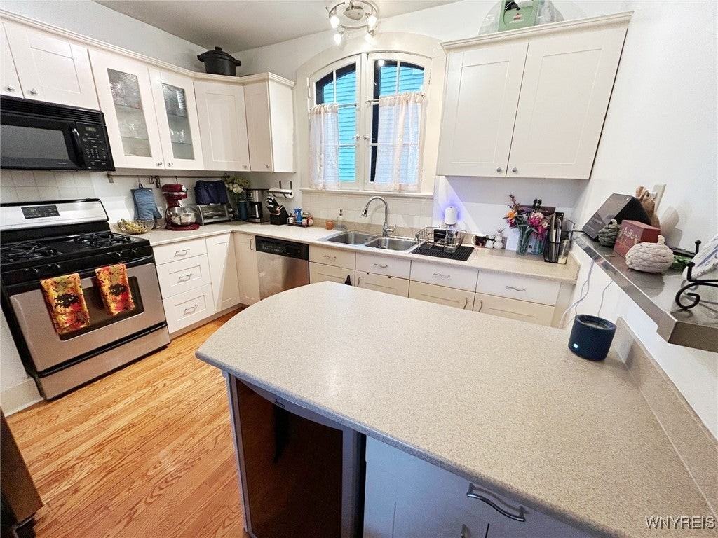 240 Anderson Place - Photo 6 of 13