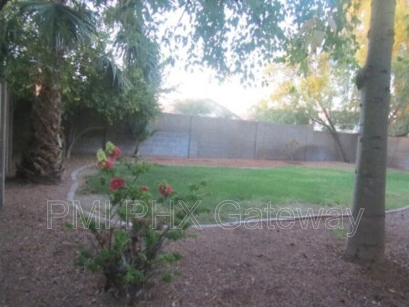 1331 W Butler Dr - Photo 2 of 18