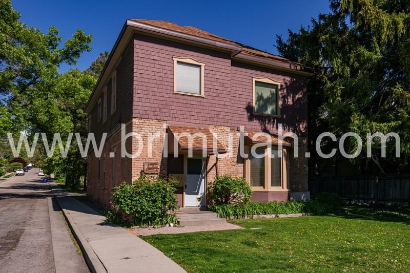 745 S St - Photo 4 of 17