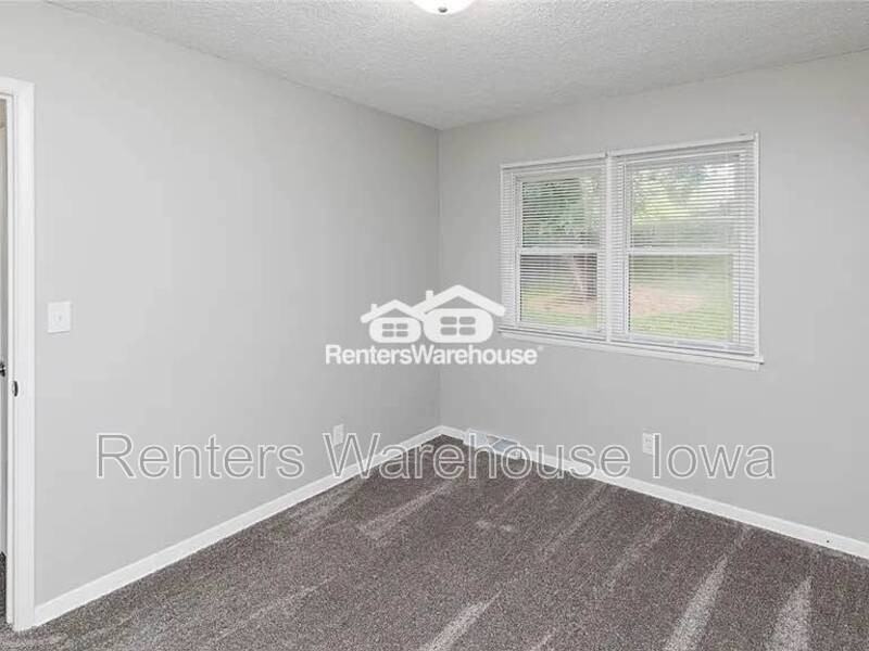 2418 Boston Ave - Photo 7 of 13