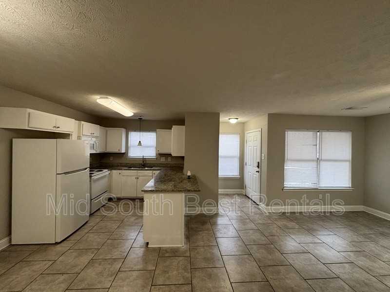 316 Bellewood Lane - Photo 5 of 14