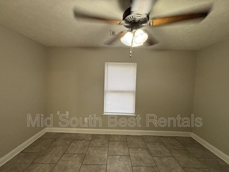 316 Bellewood Lane - Photo 6 of 14